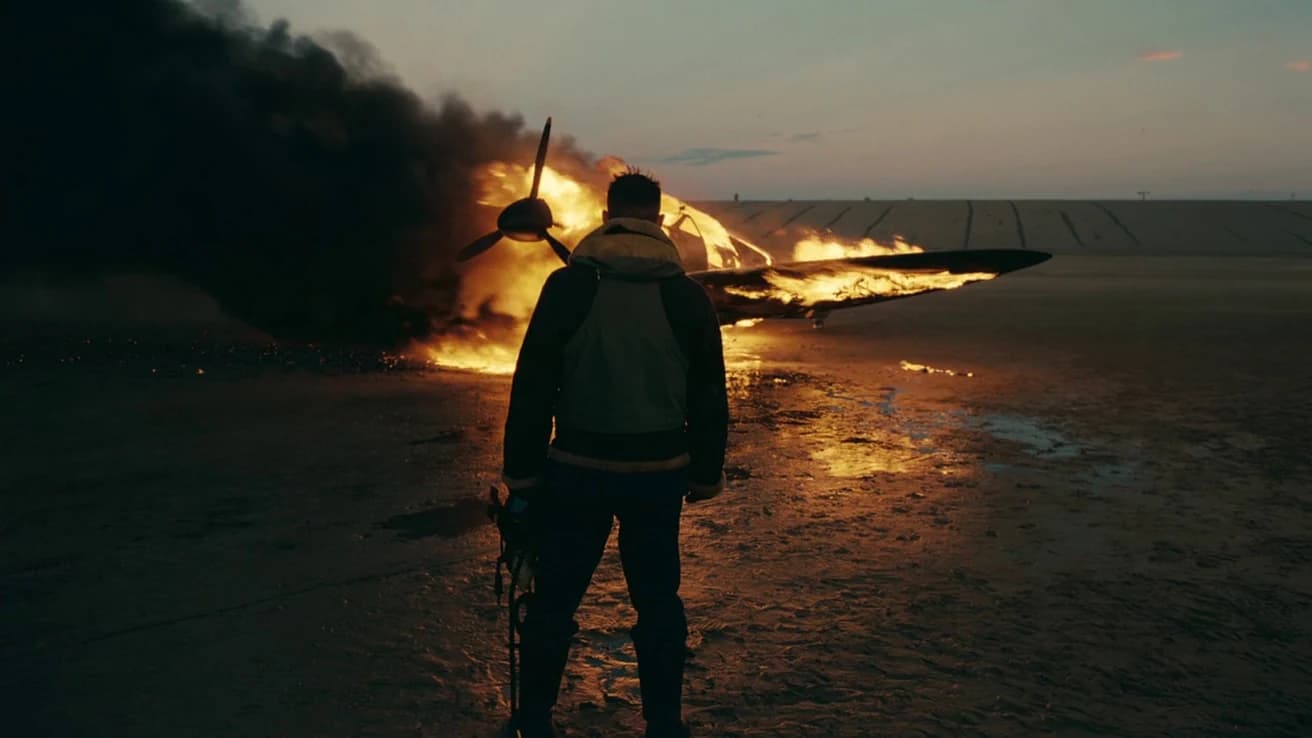 A cinematic frame with a soft key light and deep shadow, the kind of shot Ceeniq breaks down
